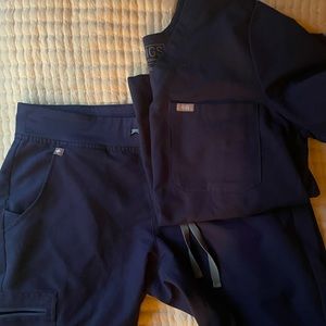 FIGS scrub set/ navy blue